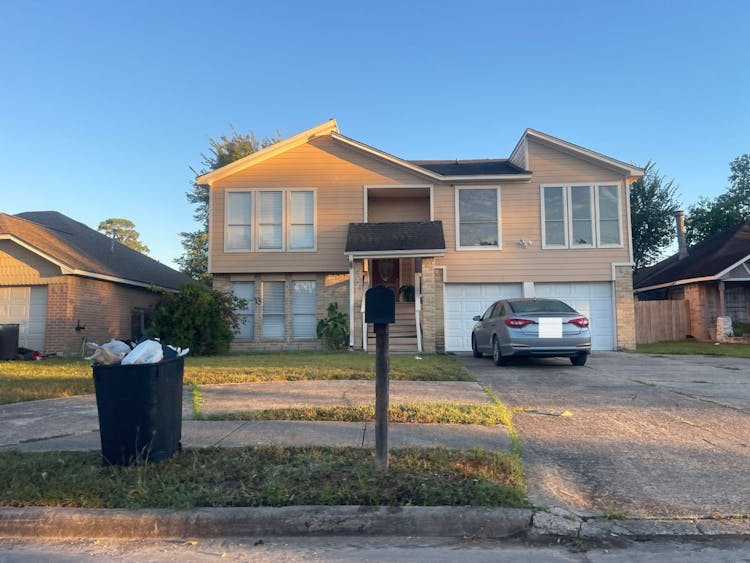 12915 Crystal Cove Dr Houston, TX 77044, Harris County