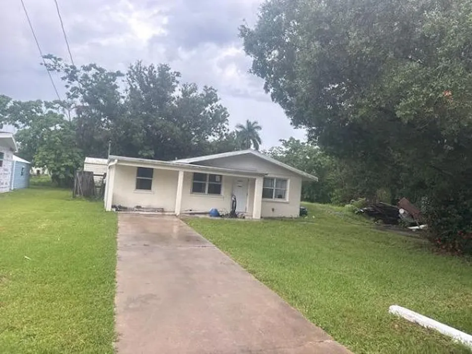 2216 Mark Ave Punta Gorda, FL 33950, Charlotte County