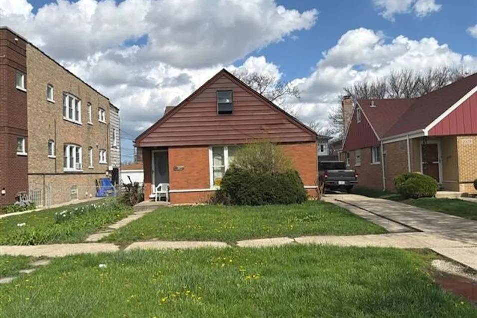 1015 S 15th Ave Maywood, IL 60153, Cook County