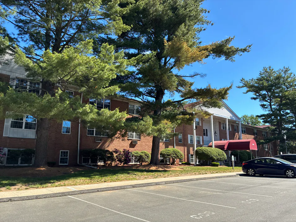 1070 New Haven Avenue Apt 74 Milford, CT 06460, New Haven County