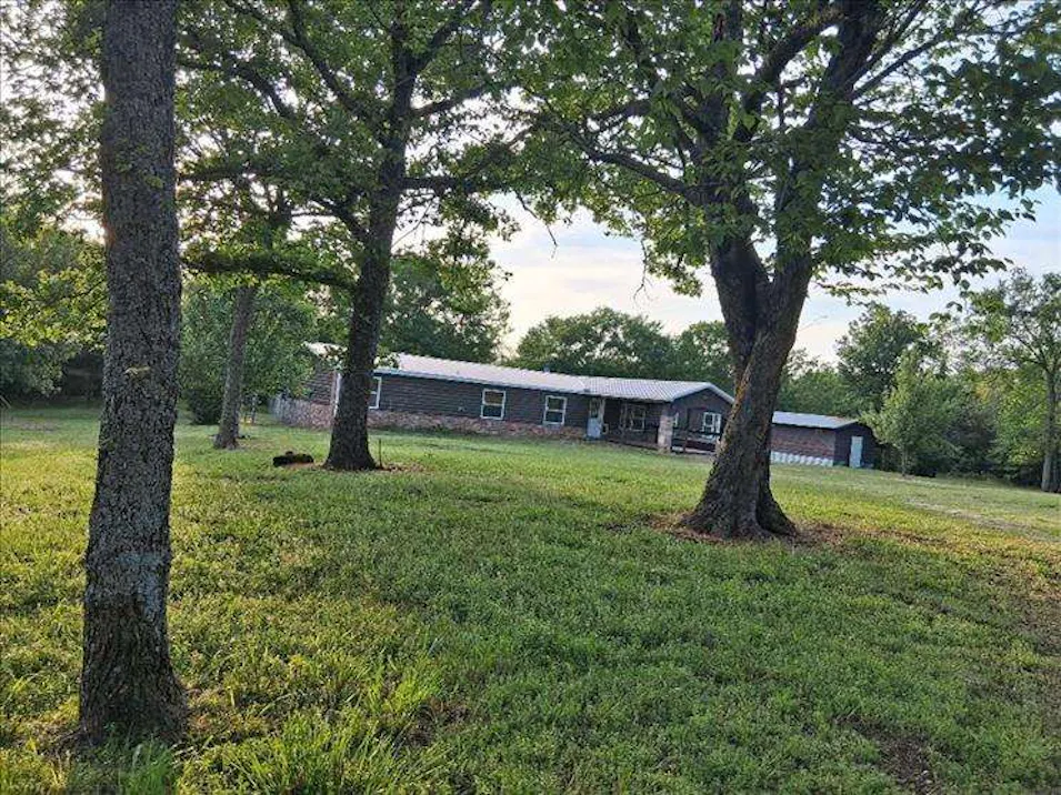 21246 County Road 1555 Ada, OK 74820, Pontotoc County
