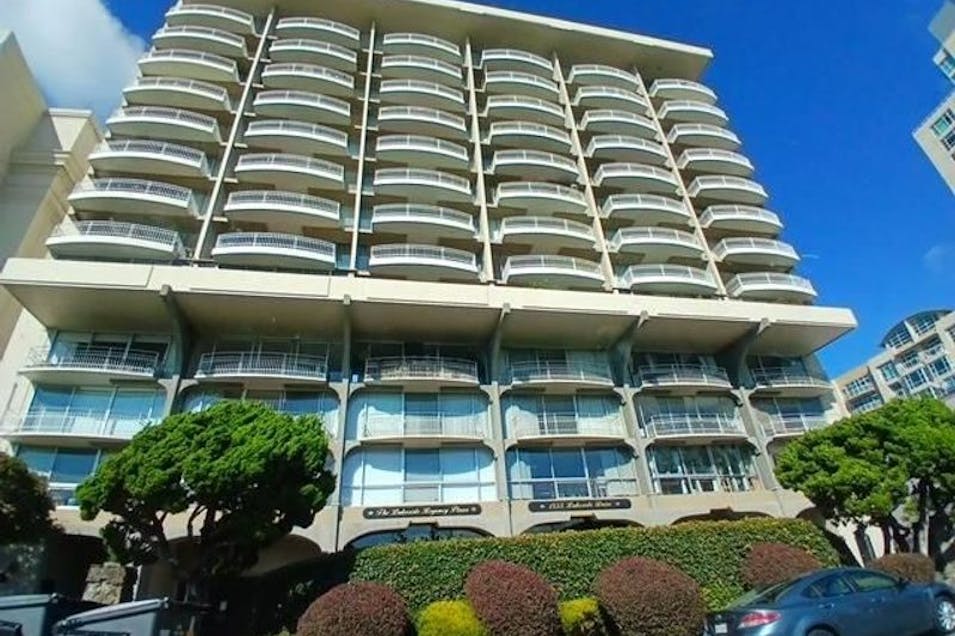 1555 Lakeside Dr, Apt 80 Oakland, CA 94612, Alameda County