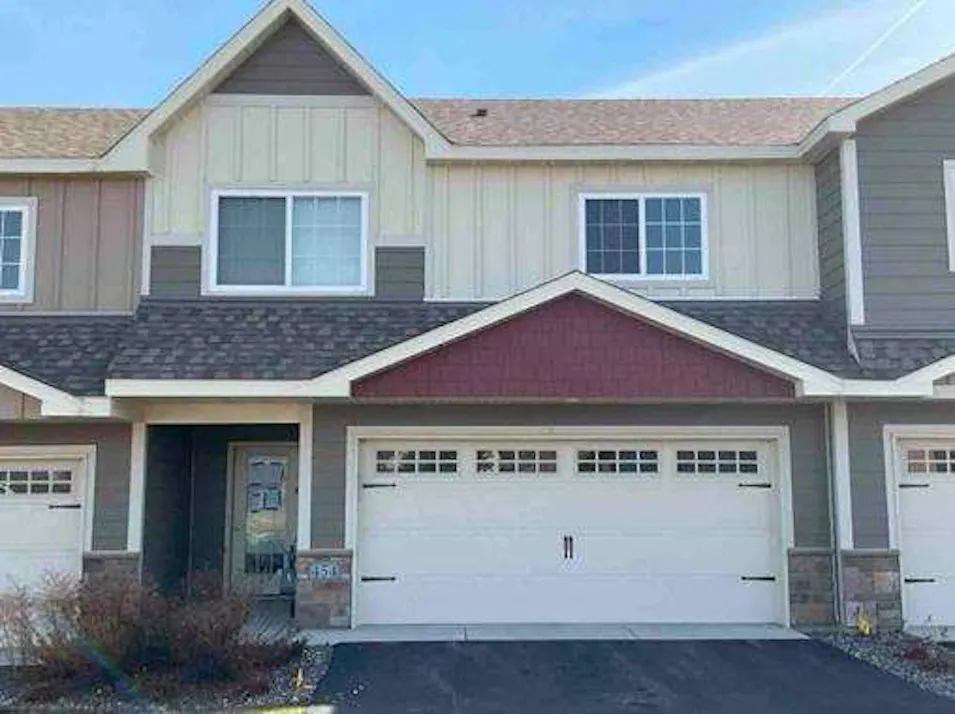 454 Riverpointe Ct Watertown, MN 55388, Carver County