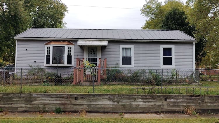 3819 Ingham St Lansing, MI 48911-2368, Ingham County