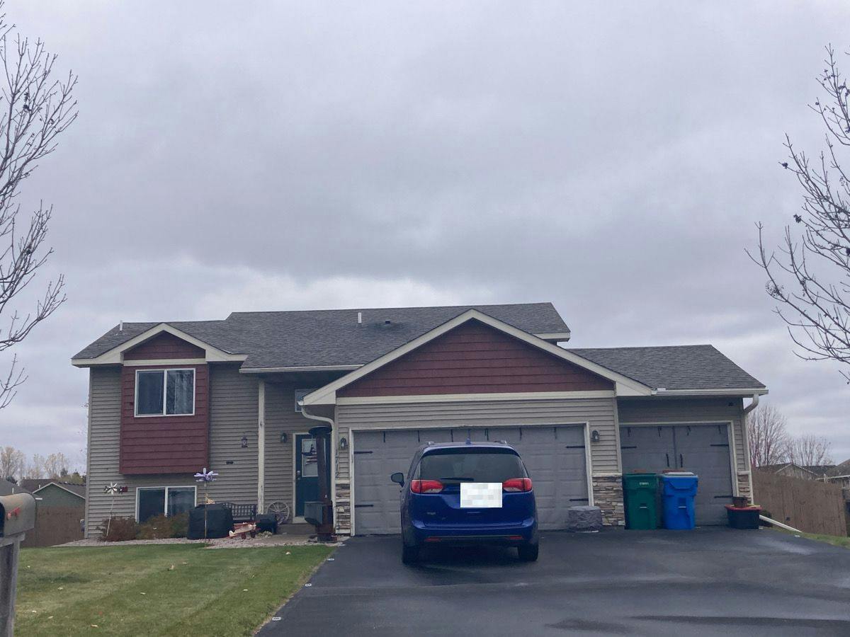 Jefferson St, Cambridge, MN 55008