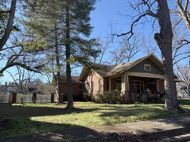 Court St, West Point, MS 39773 #1