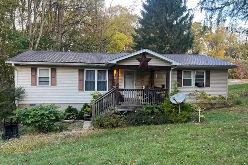 180 Oak Grove Rd Beckley, WV 25801, Raleigh County