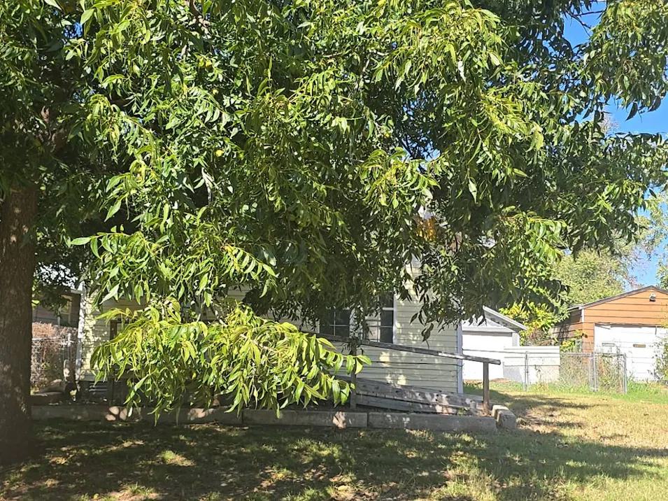 520 W Kansas Ave Blackwell, OK 74631, Kay County