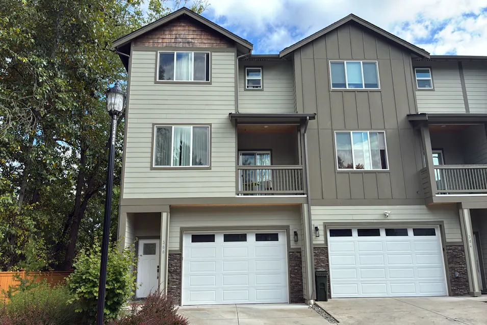 300 S 48th Ct Renton, WA 98055, King County
