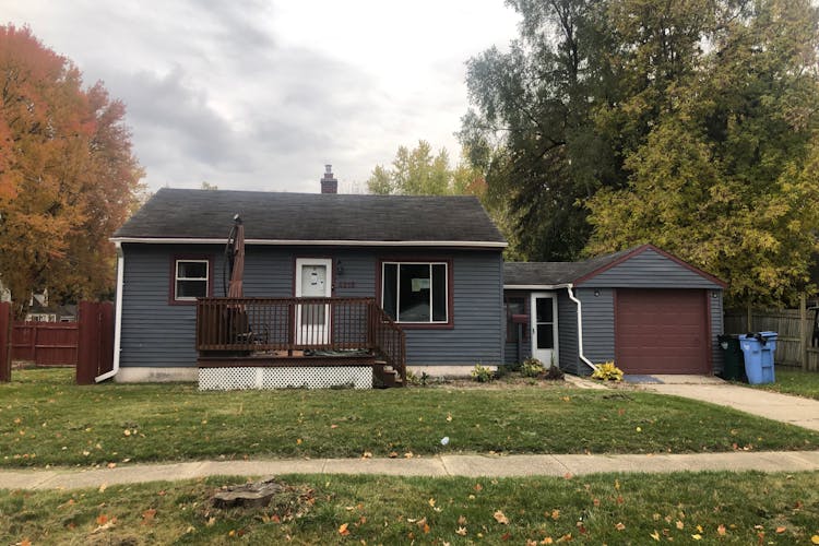 4613 Stafford Ave Lansing, MI 48910, Ingham County