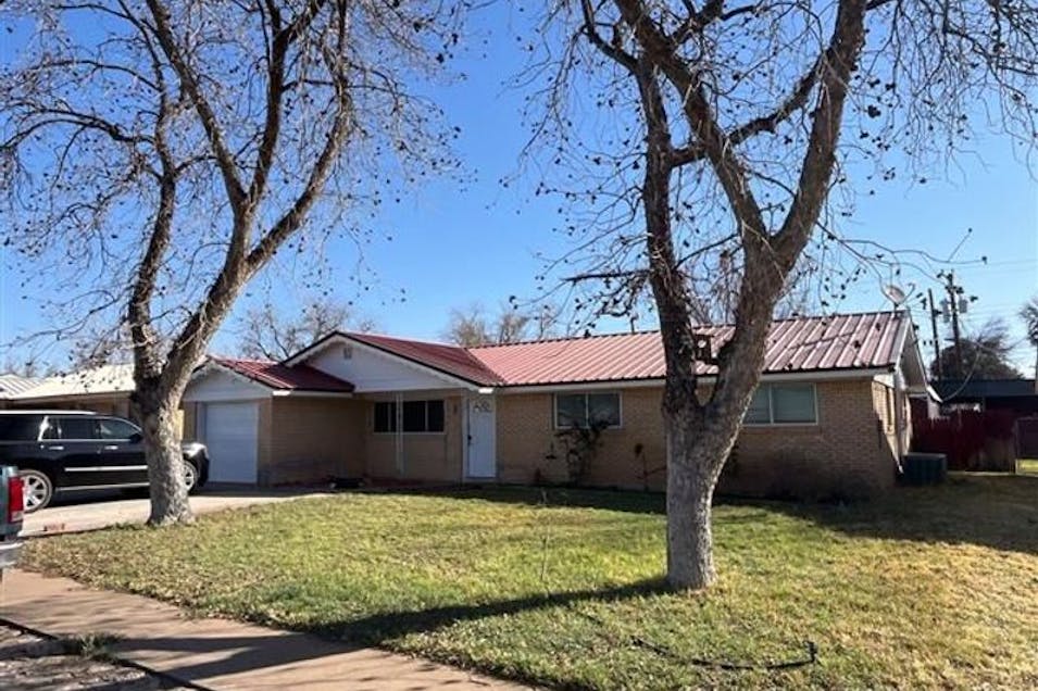 1204 NW 12th Pl Andrews, TX 79714, Andrews County