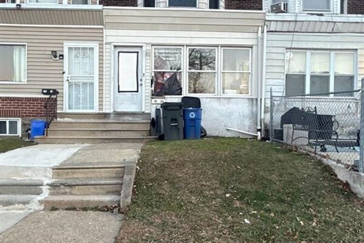 7024 Passyunk Ave Philadelphia, PA 19142, Philadelphia County