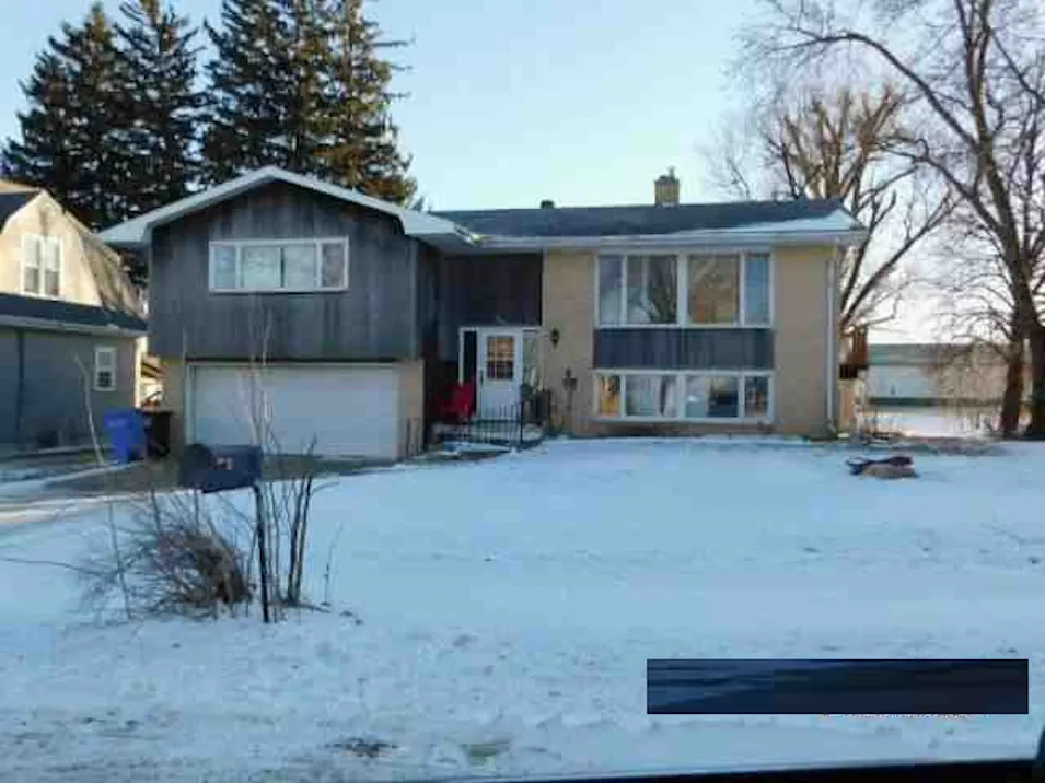 303 E Prospect St New Hampton, IA 50659, Chickasaw County