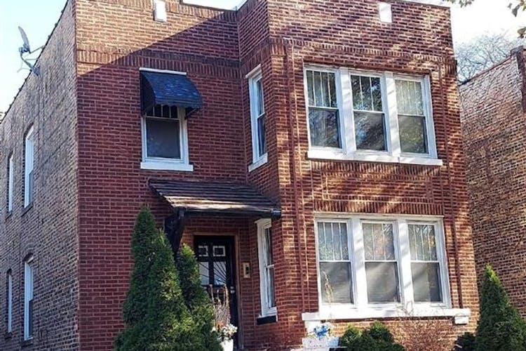 7951 South Clyde Avenue Chicago, IL 60617, Cook County