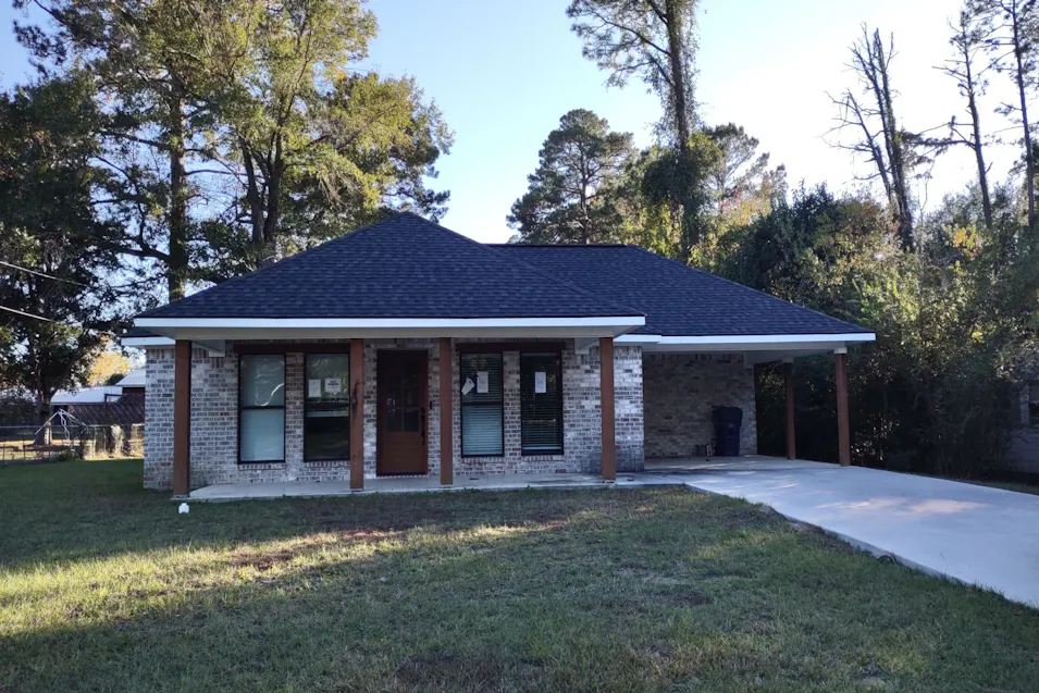 912 Milton St Leesville, LA 71446, Vernon County