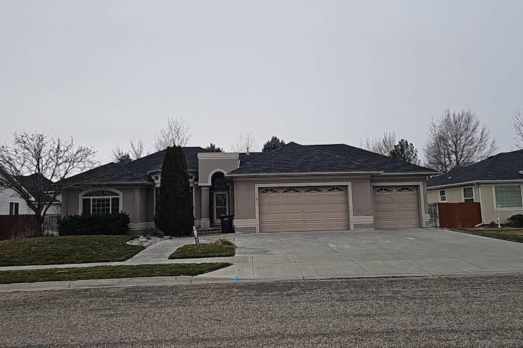 299 La Costa Drive Idaho Falls, ID 83401, Bonneville County