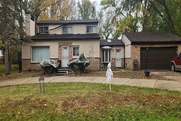 20750 Melrose St Southfield, MI 48075, Oakland County