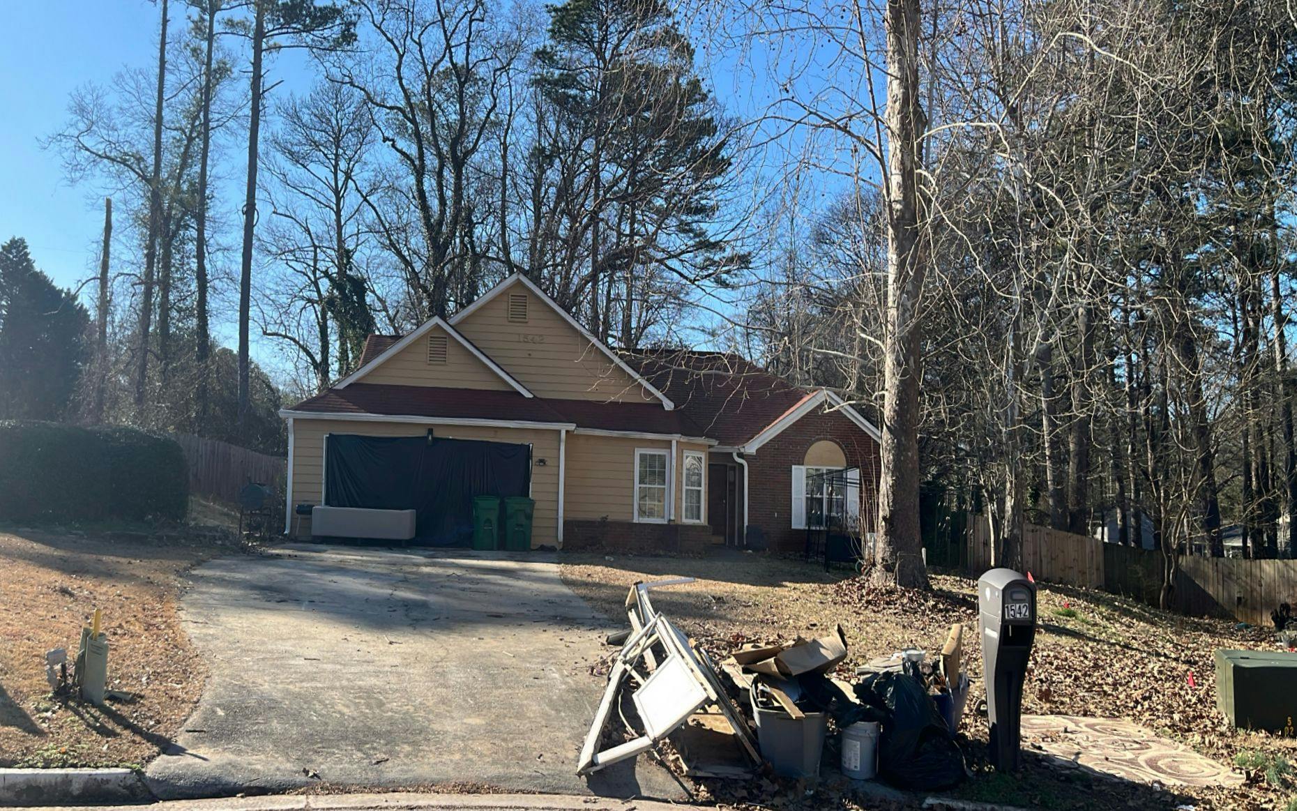 Canberra Dr, Stone Mountain, GA 30088