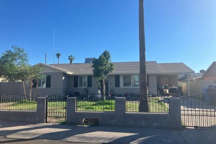 109 W Winston Dr Phoenix, AZ 85041, Maricopa County