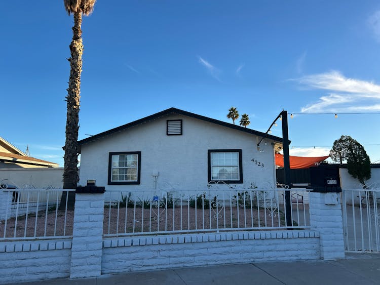 4723 Sunland Ave Phoenix, AZ 85040, Maricopa County