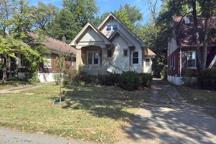 2115 Oregon Ave