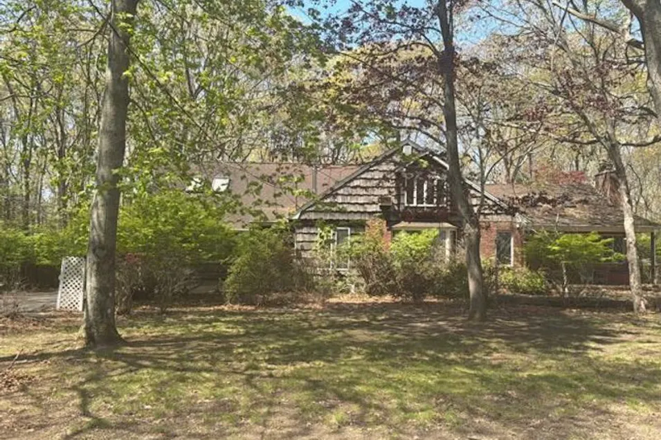 80 Woodacres Road East Patchogue, NY 11772, Suffolk County