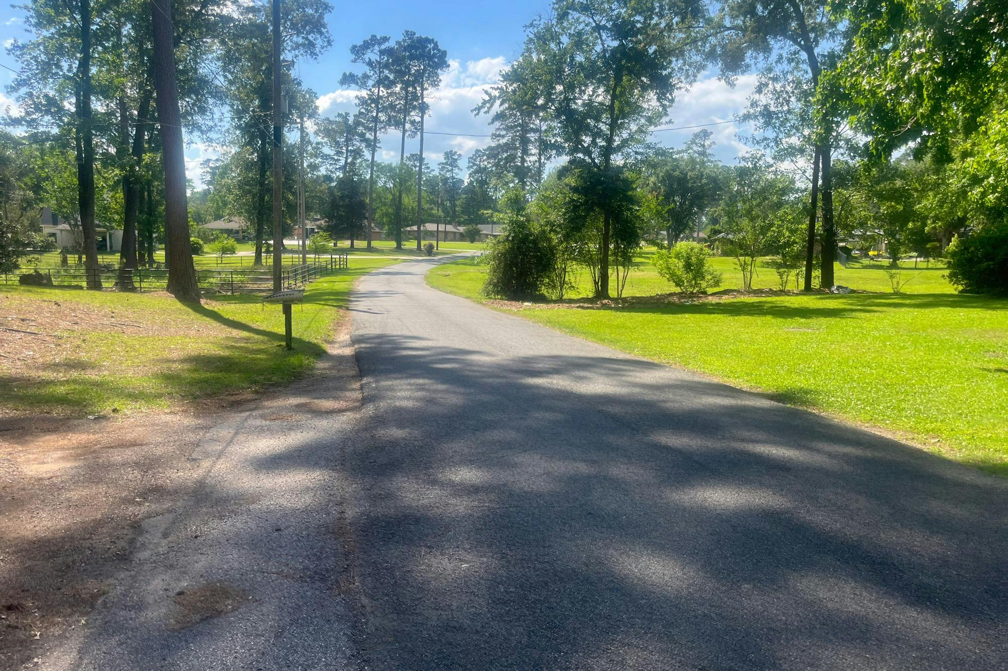 Lakewood Dr, Center, TX 75935