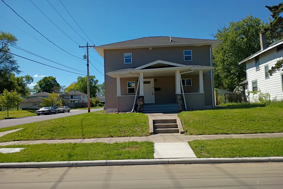 1328 Randolph Street South Bend, IN 46613, St. Joseph County
