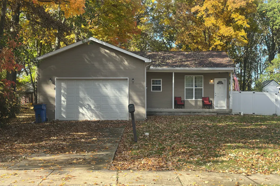 27811 Gilbert Dr Warren, MI 48093-4498, Macomb County