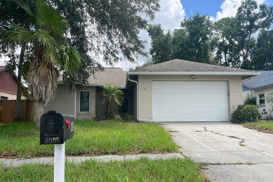 11925 Cedarfield Dr Riverview, FL 33579, Hillsborough County