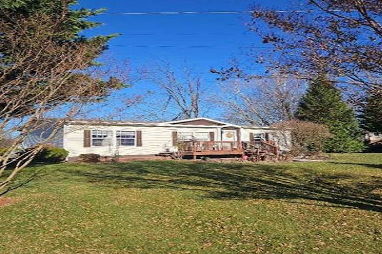 112 Sorrento Dr Austinville, VA 24312, Wythe County