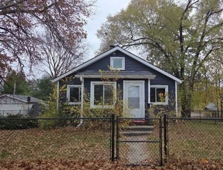 256 S Watts St Adams, WI 53910, Adams County