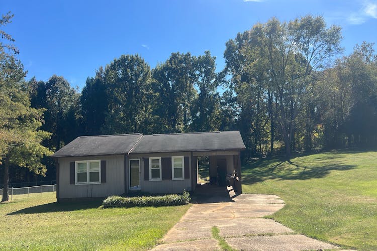 2313 Starbrooke Dr Newton, NC 28658, Catawba County