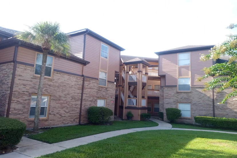 498 North Pin Oak Place, #306