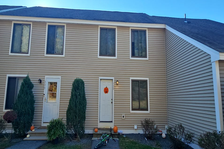 129 Treadway Lane Unit No. 23g Londonderry, NH 03053, Rockingham County