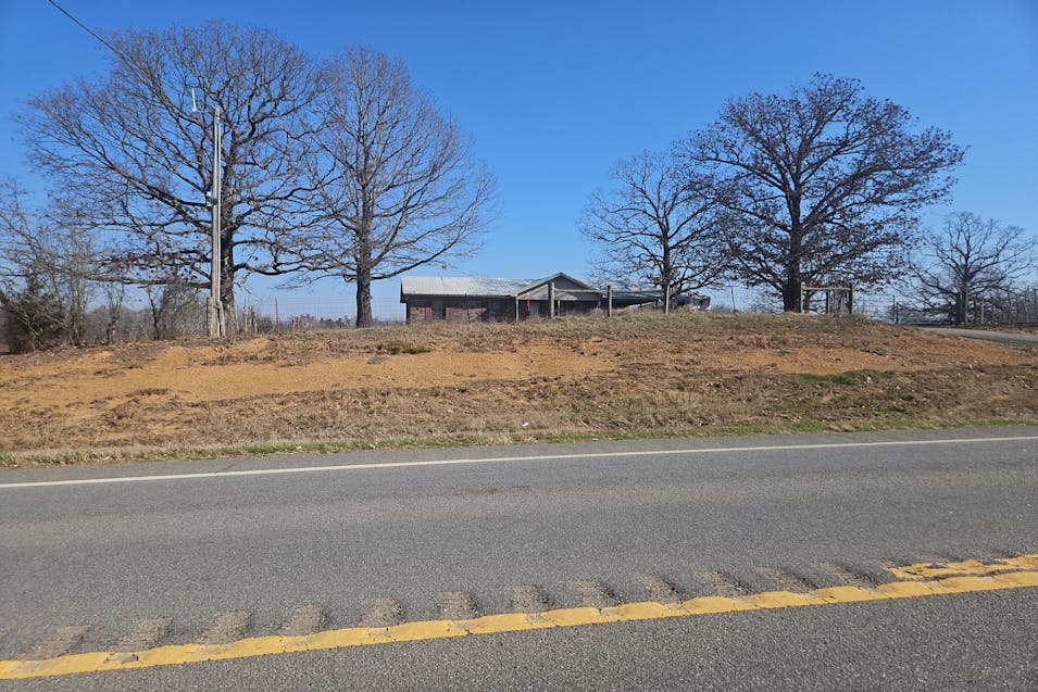 23721 E Highway 10 Ola, AR 72853, Yell County