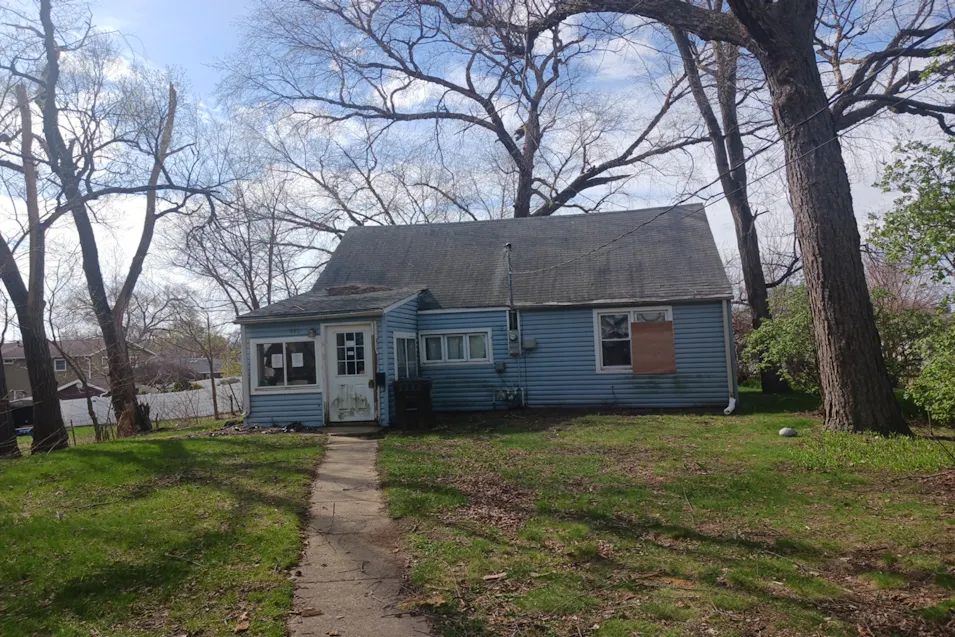 517 W 8th St Rock Falls, IL 61071, Whiteside County