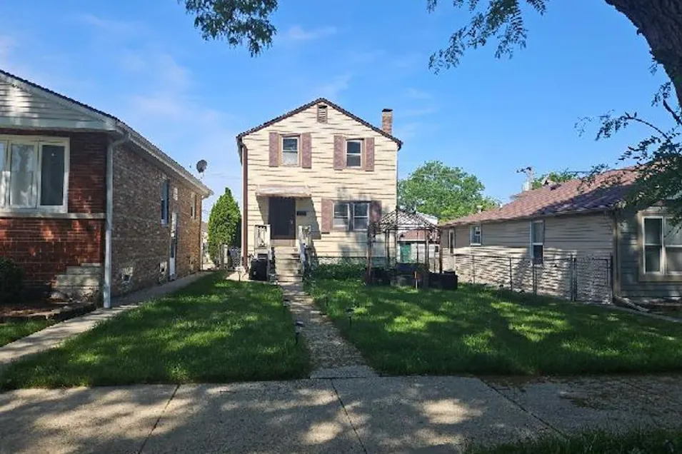 3324 N Opal Ave Chicago, IL 60634, Cook County
