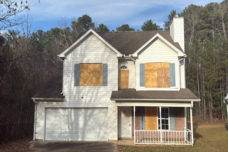 215 Nowell Dr Fairburn, GA 30213, Fulton County