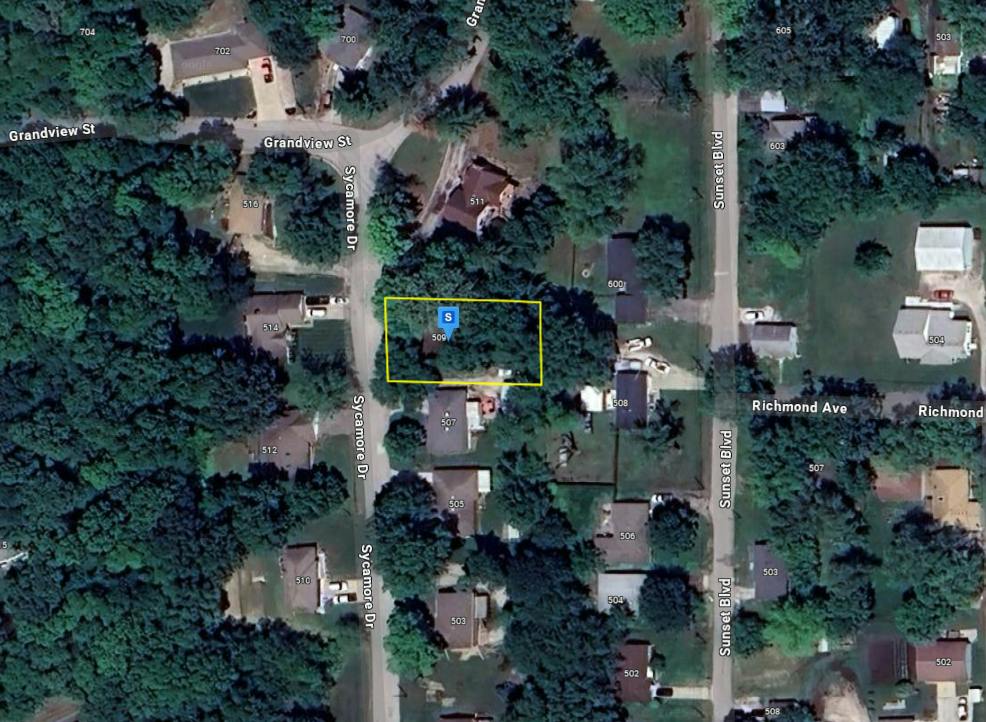 Sycamore Dr, Richmond, MO 64085