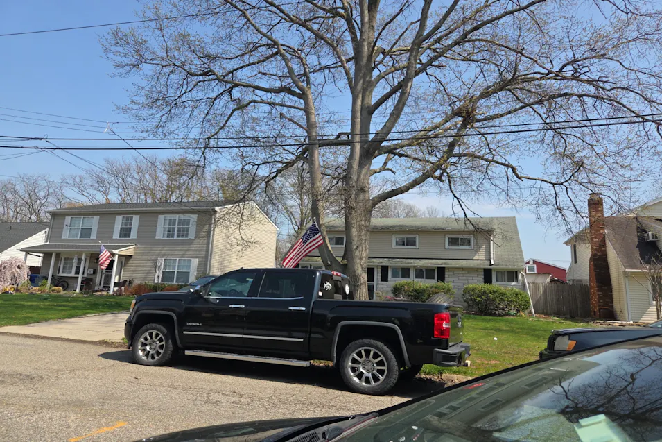 6 Cozy Corner Avenel, NJ 07001, Middlesex County