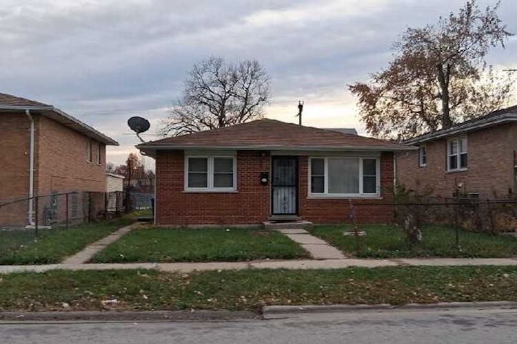 735 East 152nd Street Phoenix, IL 60426, Cook County