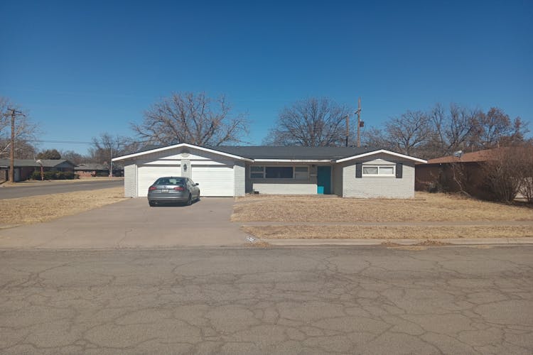2522 60th St Lubbock, TX 79413, Lubbock County