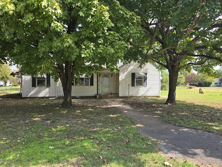 804 S Prairie St Sikeston, MO 63801, Scott County