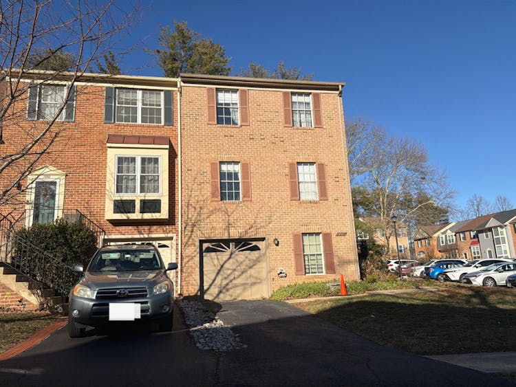 7800 Solomon Seal Dr Springfield, VA 22152, Fairfax County