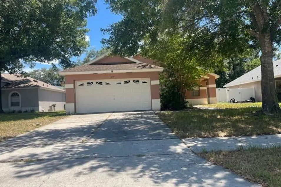3139 Lindera Dr Deltona, FL 32725, Volusia County