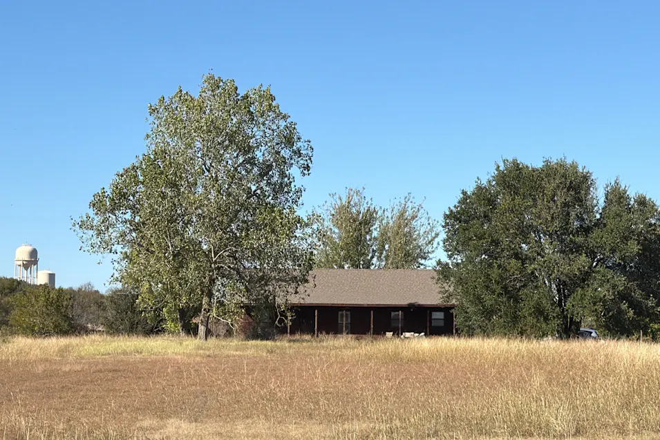 4558 Agnes Circle Springtown, TX 76082, Parker County