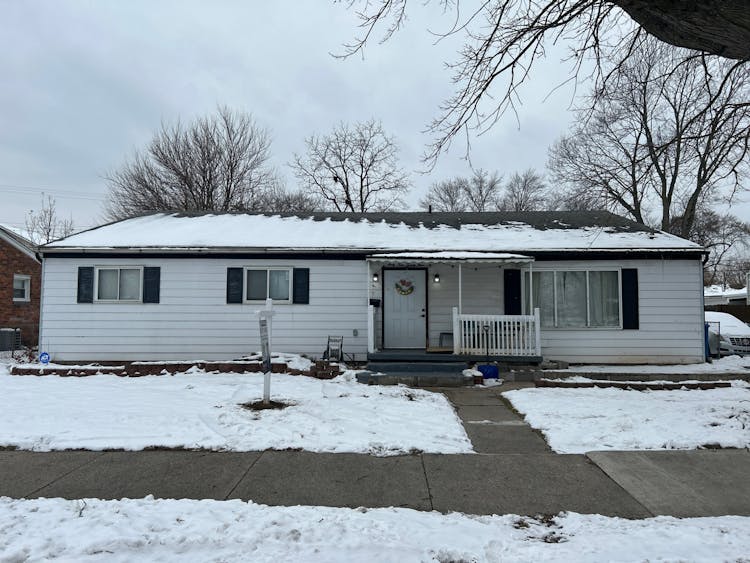 6429 N Beech Daly Rd Dearborn Heights, MI 48127, Wayne County