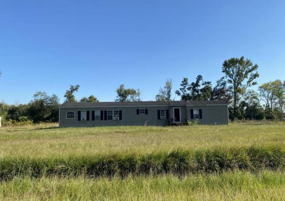 8711 Champagne Dr Youngsville, LA 70592, Lafayette County