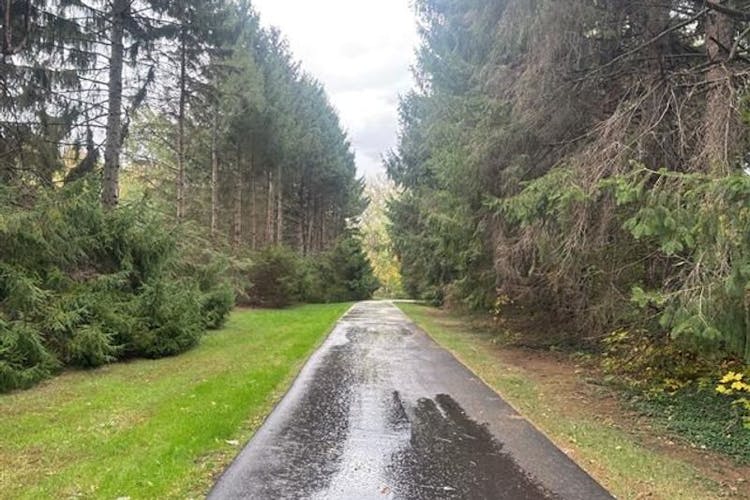 4327 Pier Rd Benton Harbor, MI 49022-9568, Berrien County